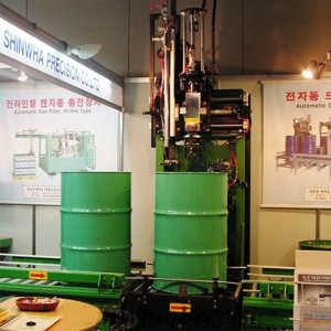 印染助劑灌裝機(jī) 200KG樹脂自動灌裝機(jī)200L液體潤滑油半自動稱重式灌裝機(jī)